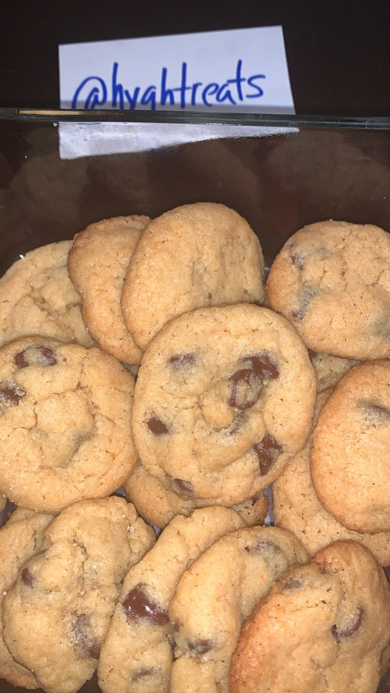 Chocolate chip cookies